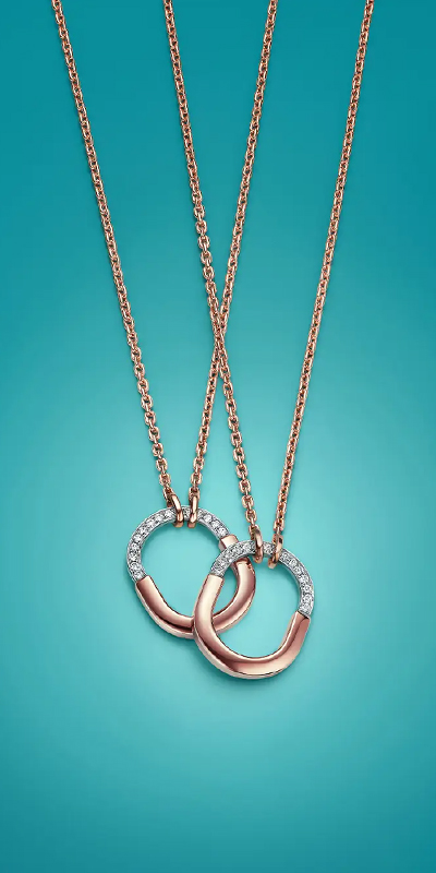 蒂芙尼于全球线上首发 全新Tiffany Lock系列双色金半铺镶钻石小号项链