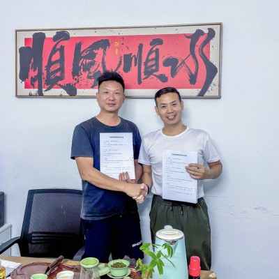 深圳小众团建聚会玩点平台游山玩海与大鹏海悦营地达成战略合作